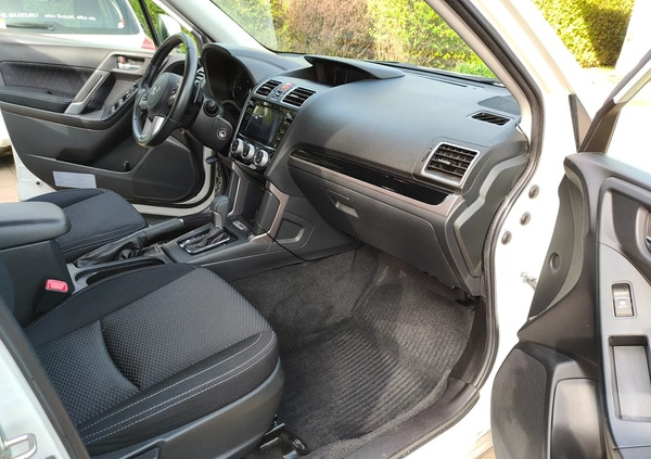 Subaru Forester cena 98900 przebieg: 62000, rok produkcji 2018 z Warszawa małe 92